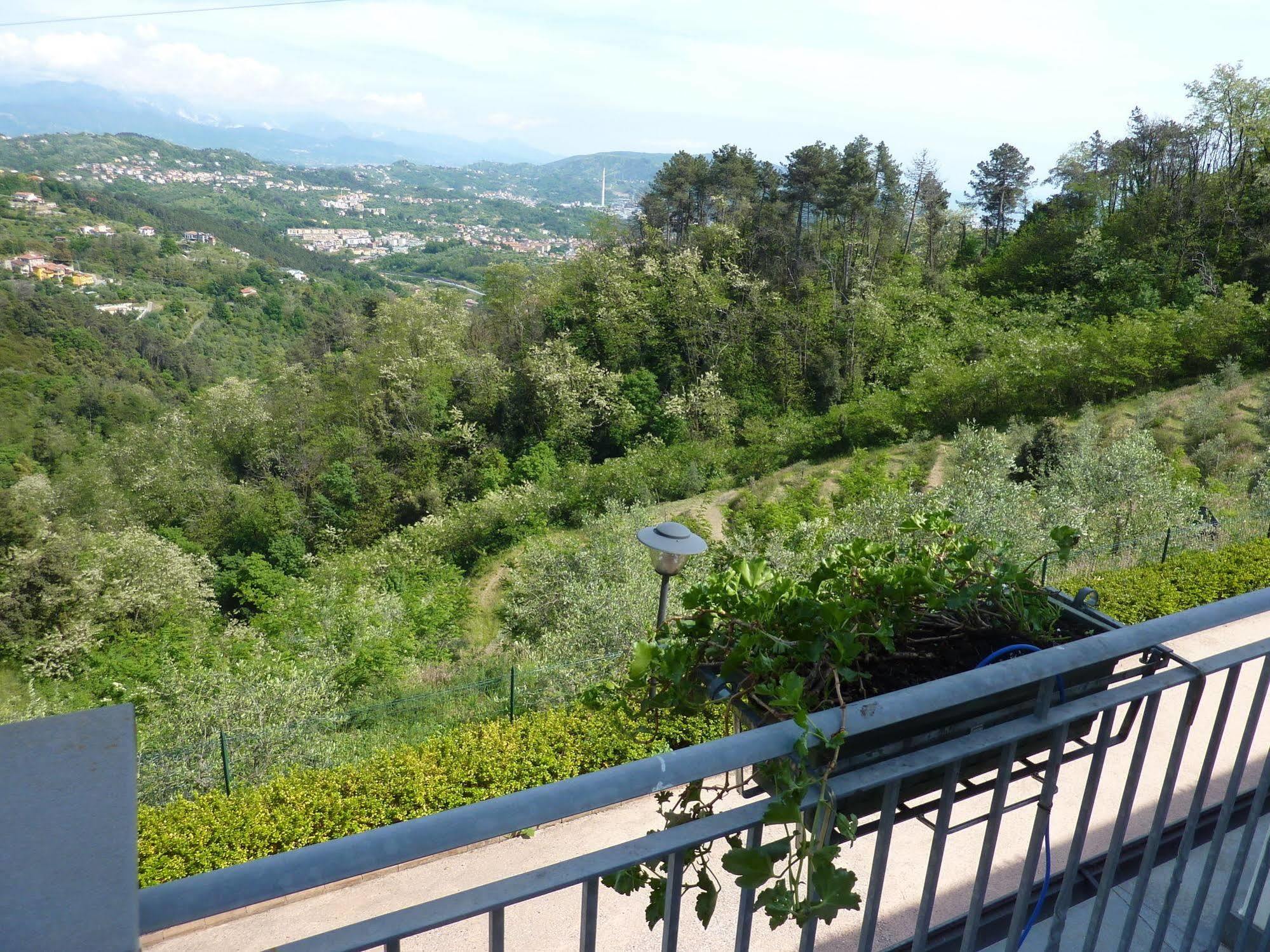 Gli Ulivi Di Montalbano Villa La Spezia Exterior photo